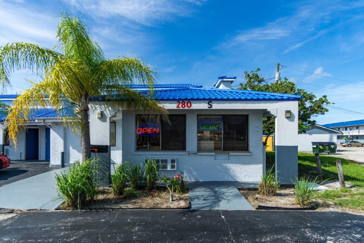 Budget Inn Of 赛百灵 外观 照片
