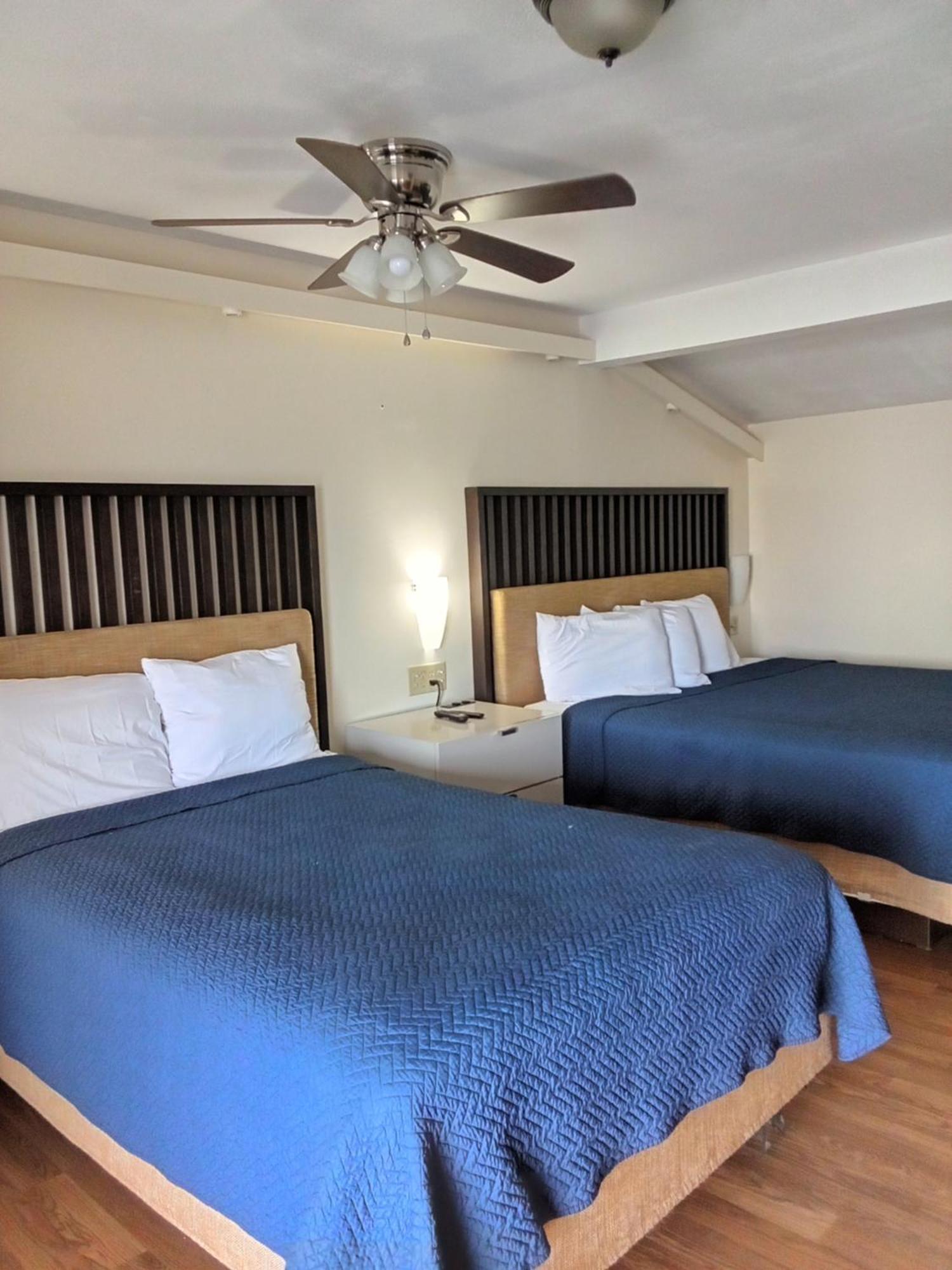 Budget Inn Of 赛百灵 外观 照片